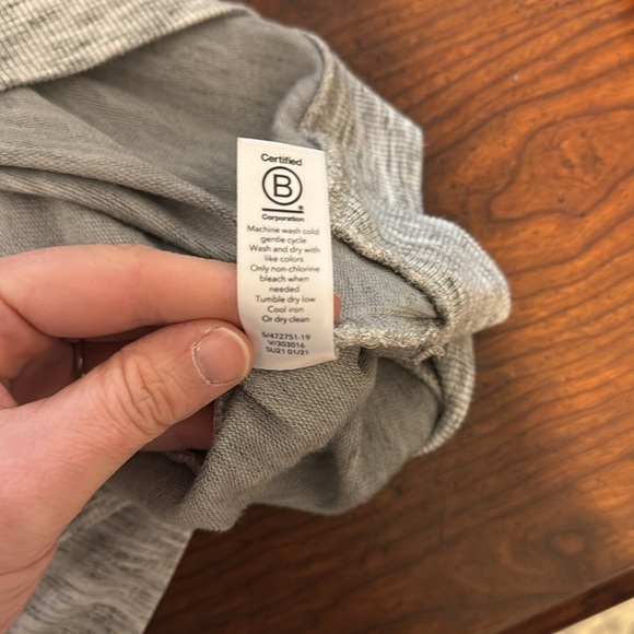 Athleta Crewneck Long Sleeve Lightweight Sweatshirt - Picture 6 of 7